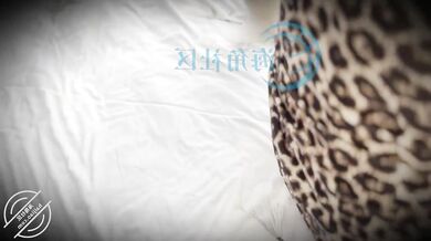 乱伦大神【姐姐的奶味】8月最新，带孕妇姐姐产检休闲娱乐，后又忍不住挑逗她打了一炮内射，姐姐肚子越来越大 奶头越来越黑